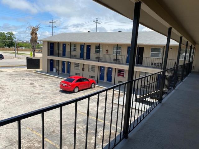 Texas Inn סגווין מראה חיצוני תמונה